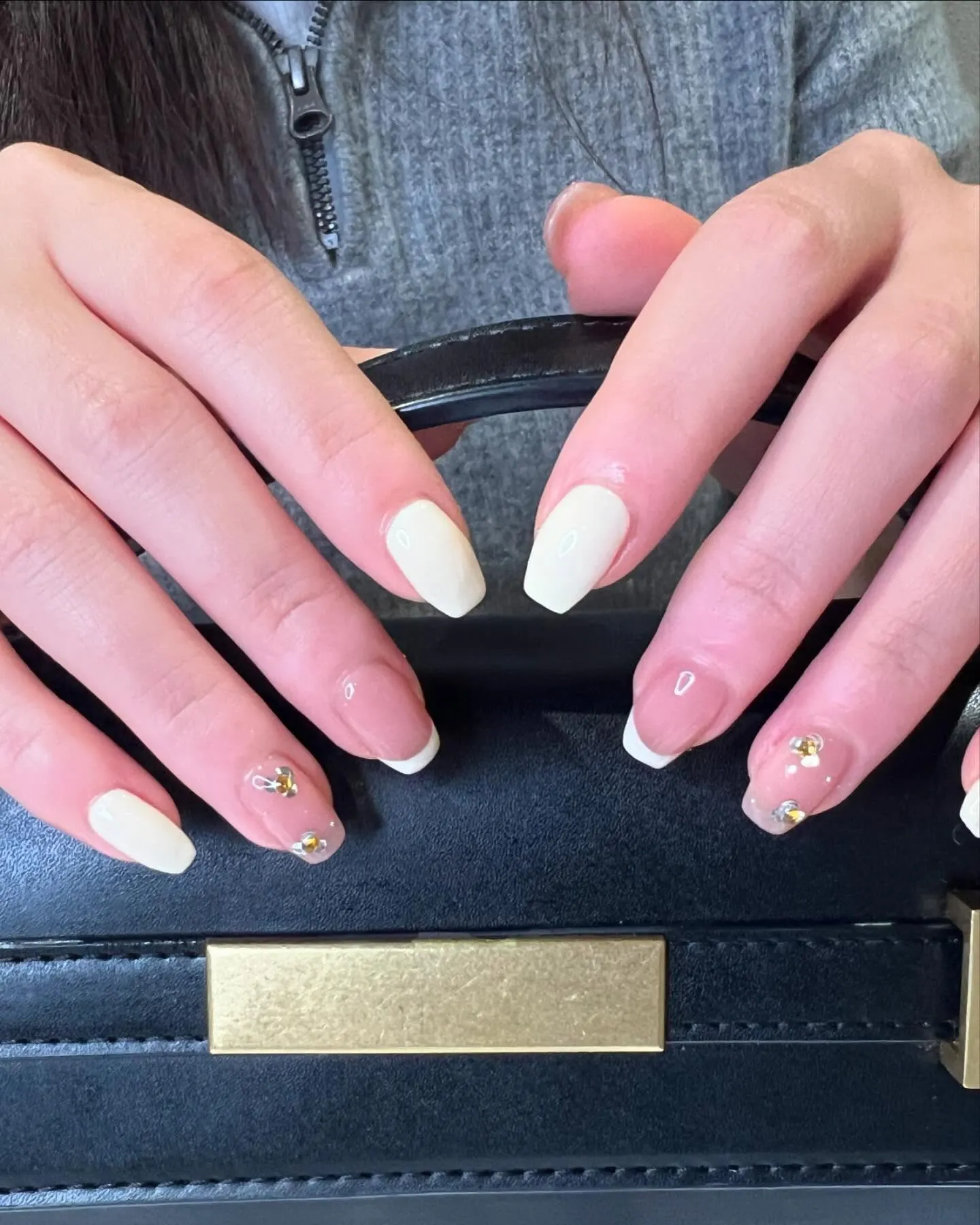 \オトナ可愛い春ネイル🌸/