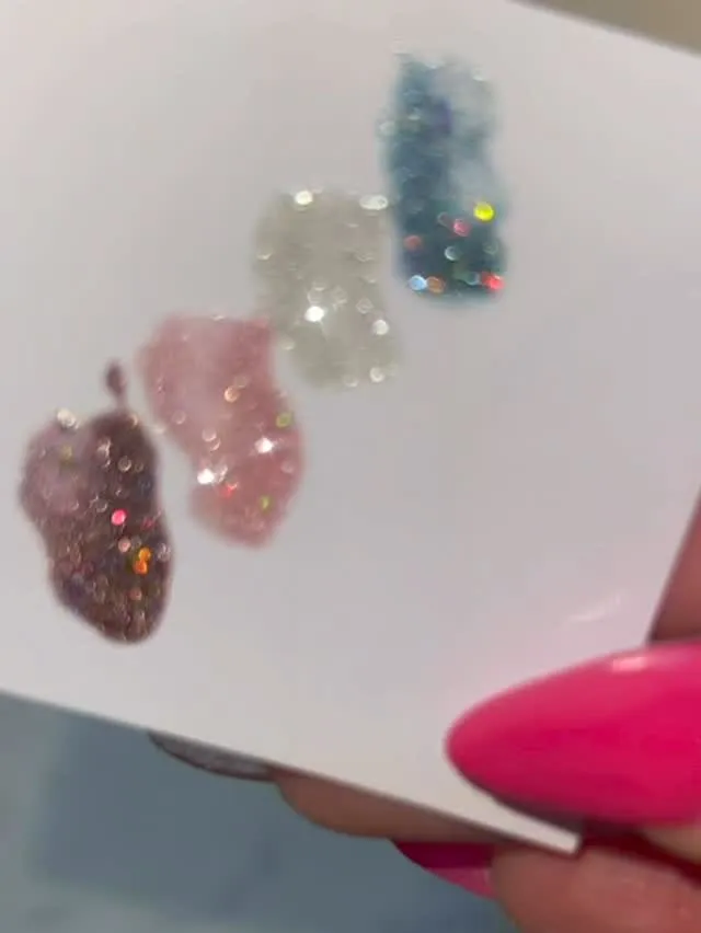 パレットに出したフラッシュが可愛すぎて思わず撮った🤦‍♀️